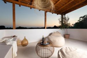 Andresitas Palace - Tropical Castle with Rooftop Terrace 