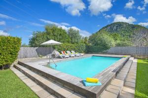 Villa Rafaleta by Villa Plus