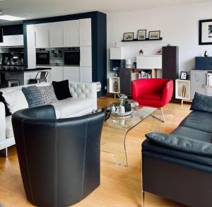 Appartements DUPLEX - PLEIN CENTRE AVEC UNE GRANDE TERASSE : photos des chambres