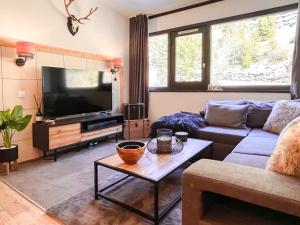 Large 2-Bedroom Apartment, Centre of Flaine Foret