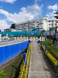 Apartamentos con Piscina cerca a Parque del Cafe