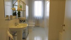 Two-Bedroom Apartment room in Casa Farinati