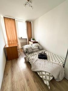 Cozy double room in a three room apartment in the CENTER of Warsaw