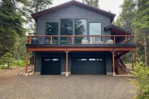 Family-Friendly McCall Cabin Pool Access and Bikes - Cascade