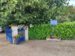 Relais de la poste suite - Monclar-de-Quercy