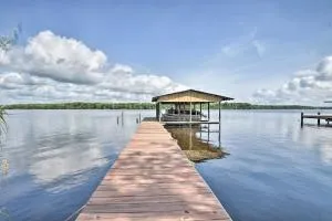 Waterfront Welaka Escape with Private Docks! - Orange Springs
