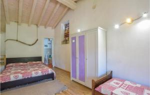 1 Bedroom Gorgeous Home In Pezzoro