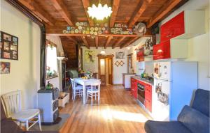 1 Bedroom Gorgeous Home In Pezzoro