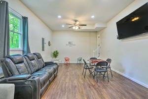 2 Game Rooms! Family Poconos Home 9 Mi to Slopes