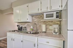 Branson Studio 3 Mi to Ozark Hills Winery