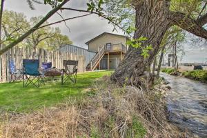 Chic Retro Retreat in Choteau Walk to Dtwn!