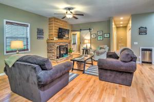 Country Cottage Less Than 3 Mi to Dale Hollow Lake!