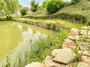 Maisons de vacances Spacious country house in Normandie : photos des chambres