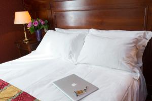 Hotels Elysees Niel Hotel : photos des chambres