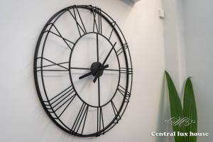 Central lux house