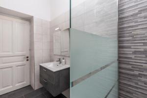 Apartment S with three rooms in the centar