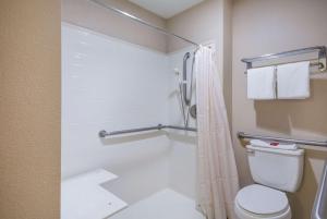 King Room with Mobility Accessible Roll-In Shower room in SureStay Hotel by Best Western Rockdale
