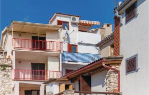 Stunning Home In Punat With Kitchen