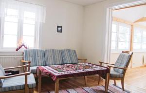 3 Bedroom Lovely Home In Dalum