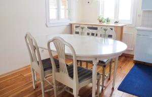 3 Bedroom Lovely Home In Dalum