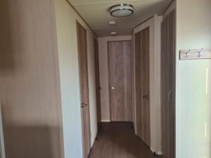 8 Berth blow heated on Sealands New Horizon