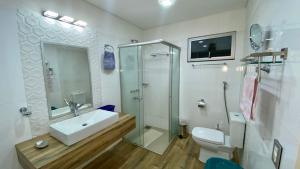 Moderna y Unica casa independiente con jardín y estacionamiento