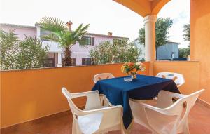 Stunning Home In Liznjan With Wifi