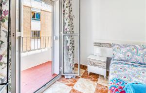Gorgeous Apartment In Cordoba With Wifi