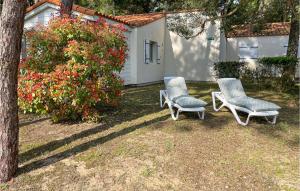 Maisons de vacances Lovely Home In La Faute-sur-mer With Kitchen : photos des chambres