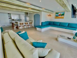 Apartamento Guarujá morro do Maluf de frente ao mar!