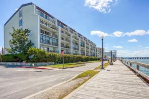 Crab Cove On The Bay 406