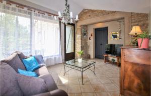 Maisons de vacances Stunning Home In Montoison With House A Panoramic View : photos des chambres