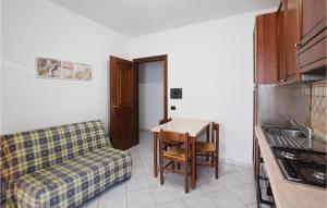 Awesome Apartment In Ricadi With Wifi