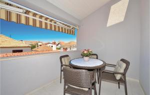 Nice Apartment In Zadar With 2 Bedrooms, Wifi And Outdoor Swimming Pool