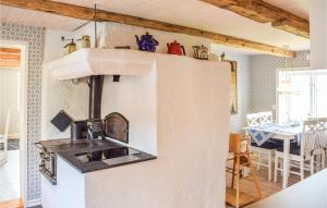 Cozy Home In Söderköping With Kitchen