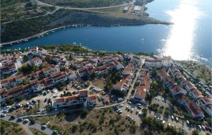 Gorgeous Apartment In Stinica With Wifi