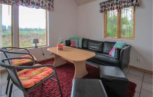 Stunning Home In Bolmsö With Wifi