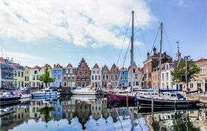 2 Bedroom Awesome Home In Heinkenszand