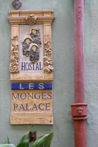 Les Monges Palace Boutique