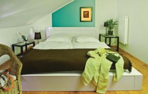 Nice Home In Pinnow With Wifi