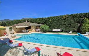 Maisons de vacances Nice Home In Condorcet With Outdoor Swimming Pool, Private Swimming Pool And 5 Bedrooms : photos des chambres