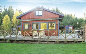 Awesome Home In Skillingaryd With Sauna