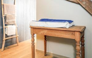 Awesome Home In Stavele With Wifi