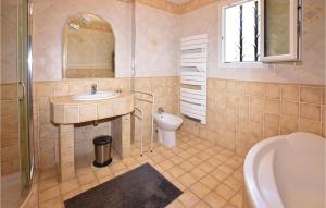 Maisons de vacances Lovely Home In Chamaret With Wifi : photos des chambres