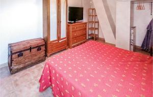 Maisons de vacances Amazing home in La Salvetat-sur-Agout with WiFi and 2 Bedrooms : photos des chambres