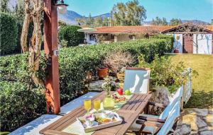 Three Bedroom Holiday Home in Marathons