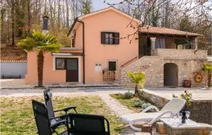 Nice Home In Mandalencici With Kitchen - Čubanići