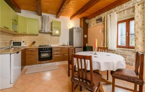Nice Home In Mandalencici With Kitchen