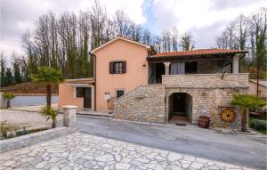 Nice Home In Mandalencici With Kitchen