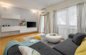 Beautiful Home In Rovinj With Wifi 